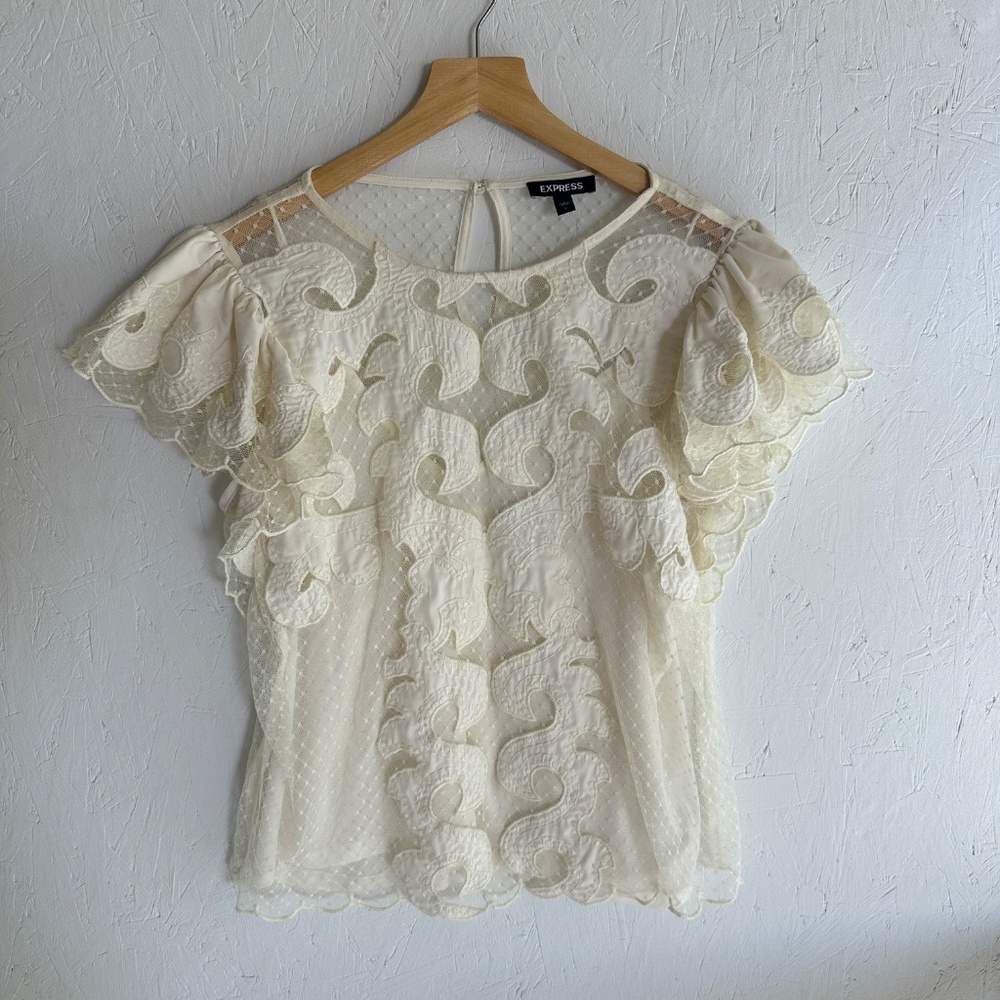 Express Nylon/Polyester short sleeve floral blouse large